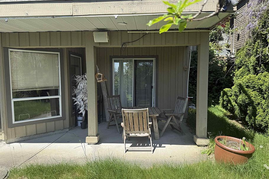 3938 Braemar Place North Vancouver, BC - 39