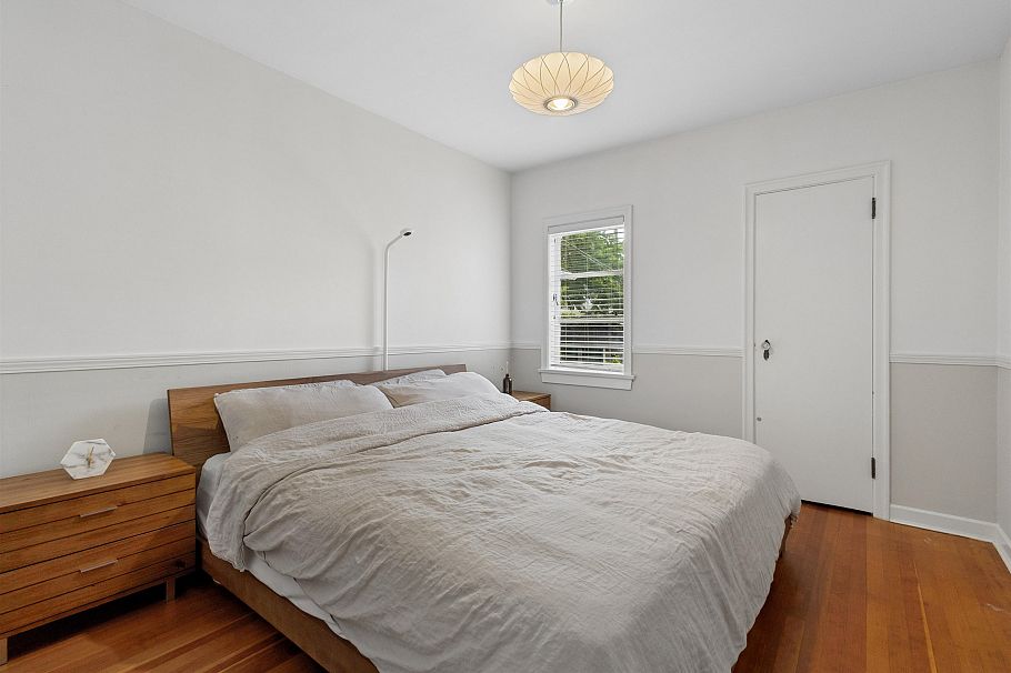 2966 W 33rd Avenue Vancouver, BC - 9