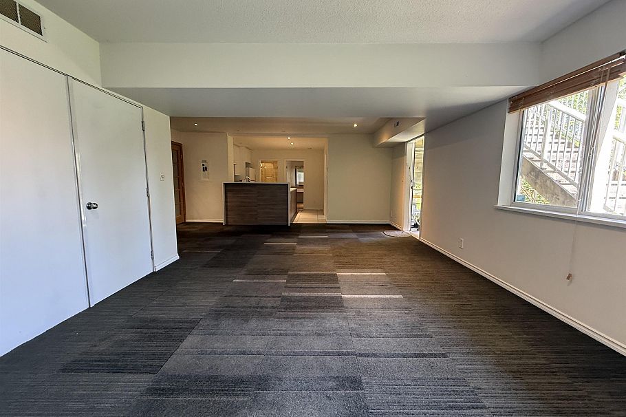 3938 Braemar Place North Vancouver, BC - 21