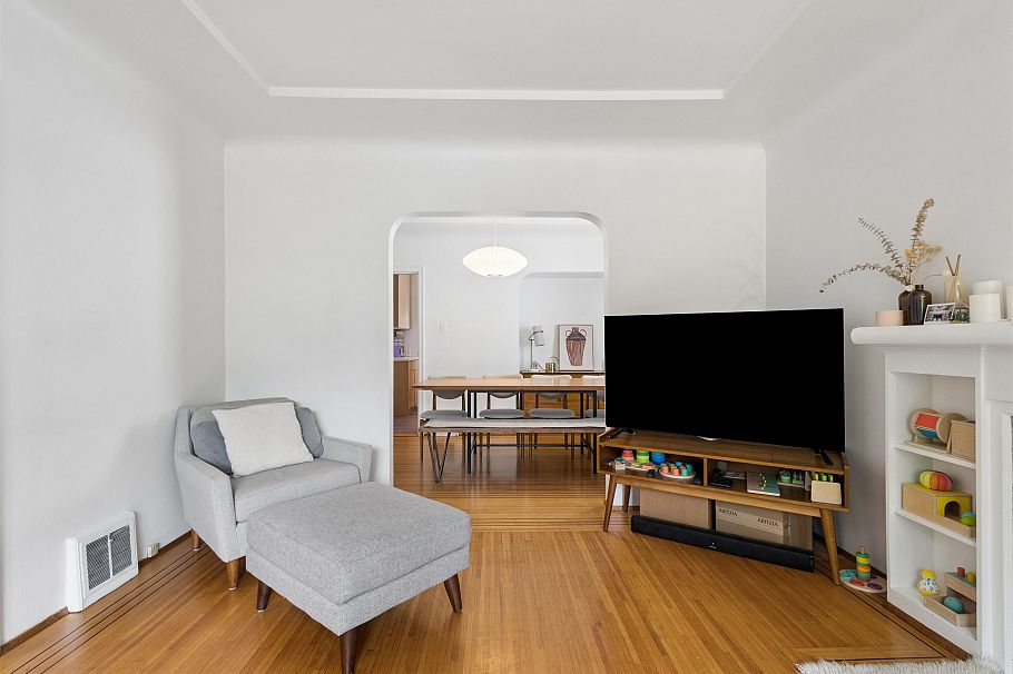 2966 W 33rd Avenue Vancouver, BC - 5