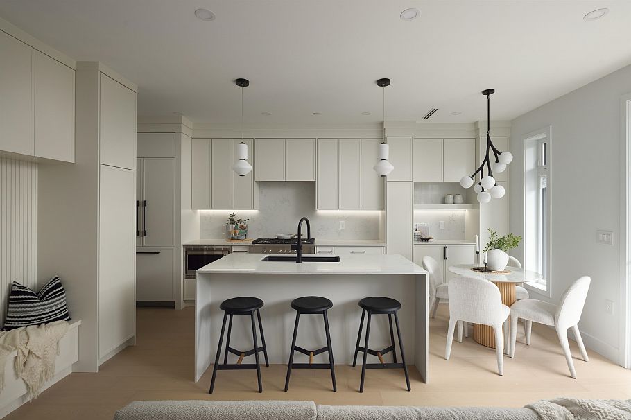4 419 W 23rd Avenue Vancouver, BC - 3