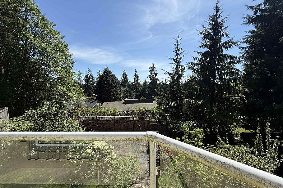 3938 Braemar Place North Vancouver, BC - 33