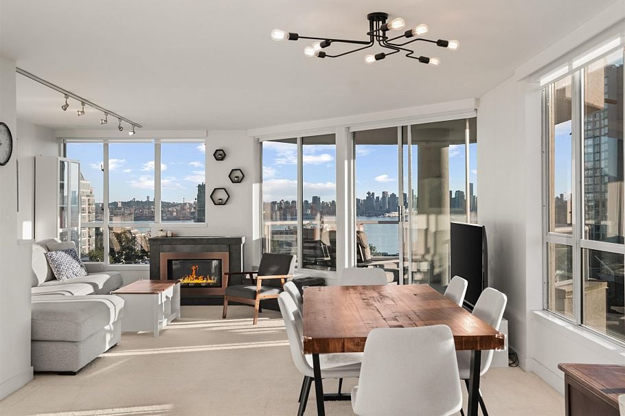 603 408 Lonsdale Avenue North Vancouver, BC - 18