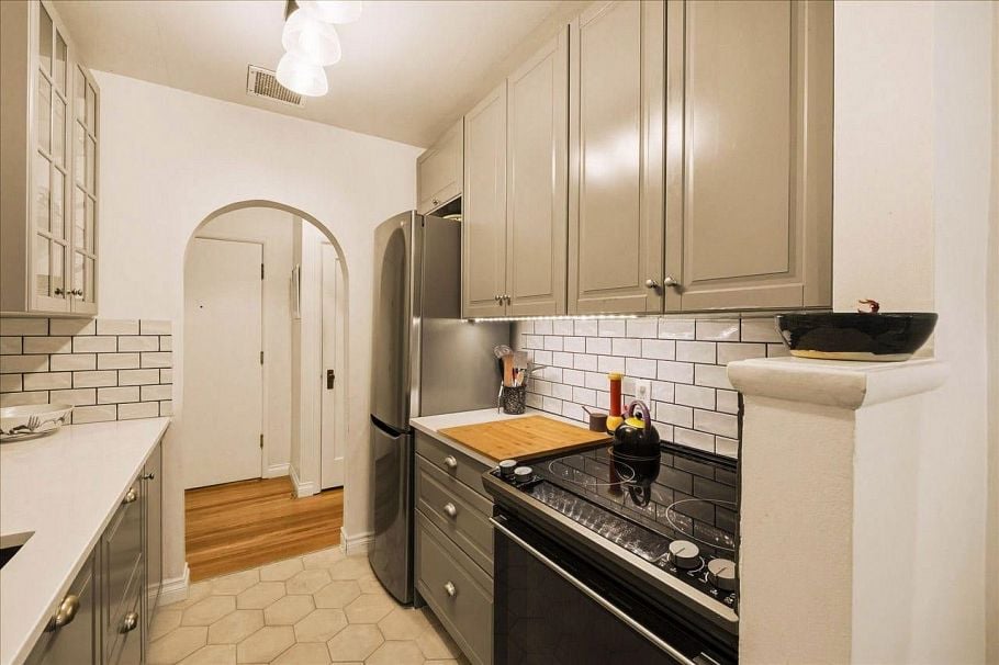 6 985 Jervis Street Vancouver, BC - 15