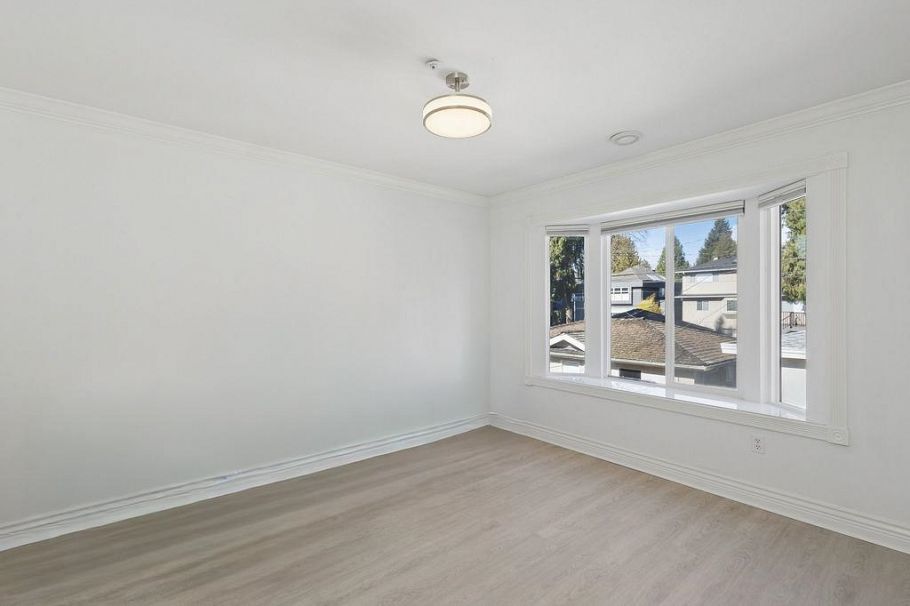 2709 W 37th Avenue Vancouver, BC - 17