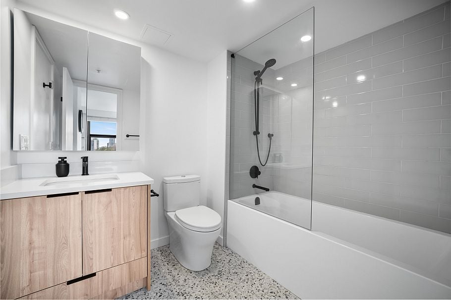 1003 1723 Alberni Street Vancouver, BC - 17