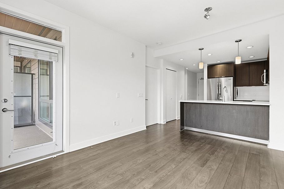 511 733 W 3rd Street North Vancouver, BC - 11