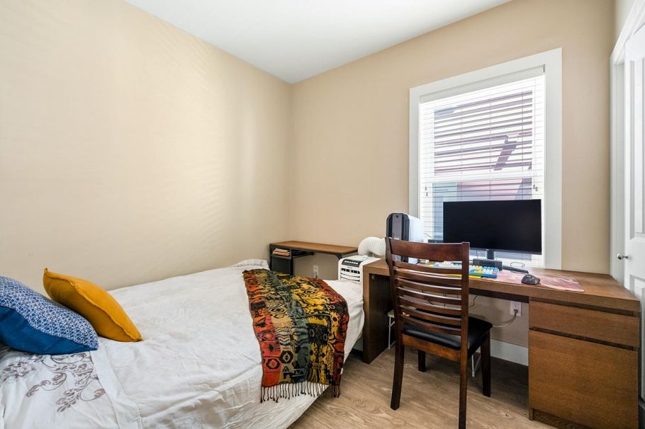 201 4577 Slocan Street Vancouver, BC - 11