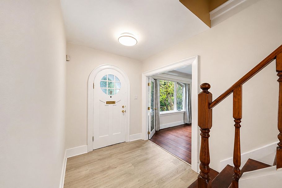 1225 W 26th Avenue Vancouver, BC - 13