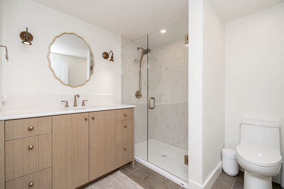 2784 Crescentview Drive North Vancouver, BC - 16