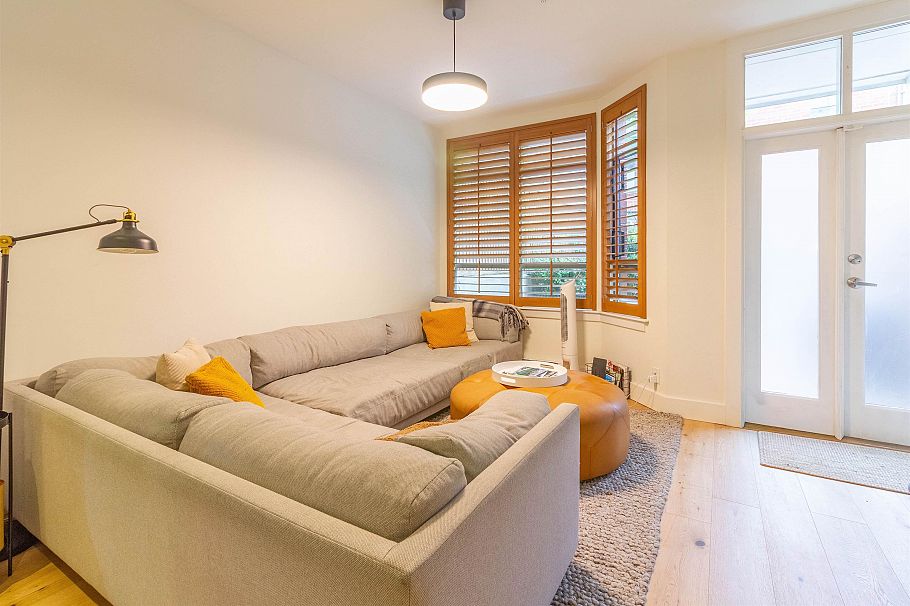 822 W 6th Avenue Vancouver, BC - 3