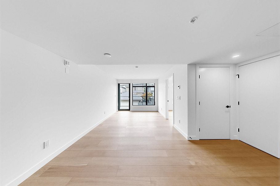 202 6485 Manitoba Street Vancouver, BC - 2