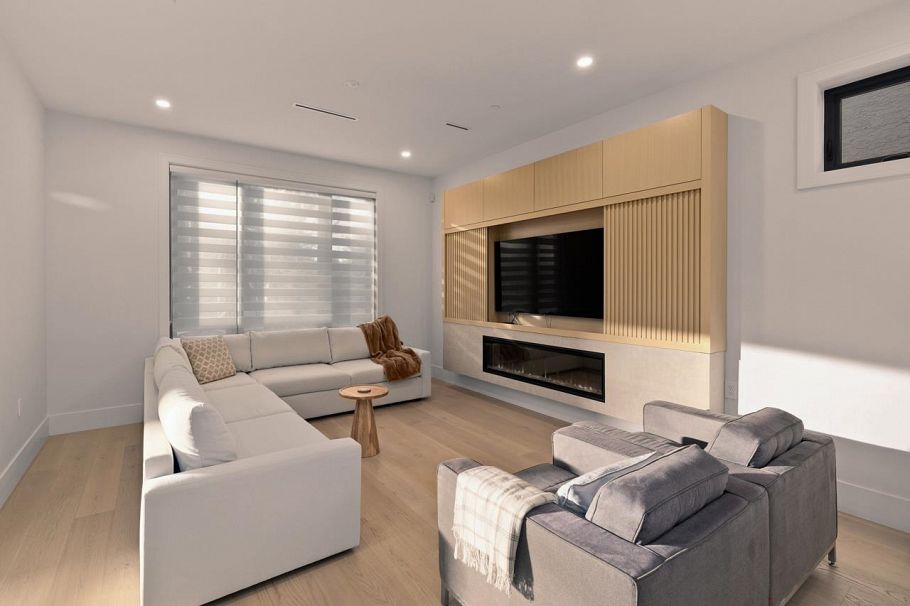 6408 Vine Street Vancouver, BC - 6