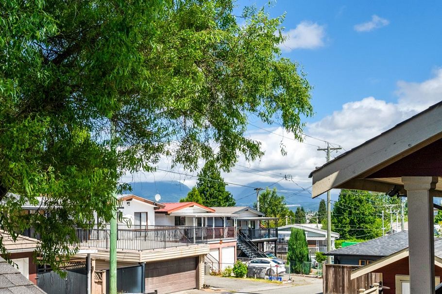 201 4577 Slocan Street Vancouver, BC - 13