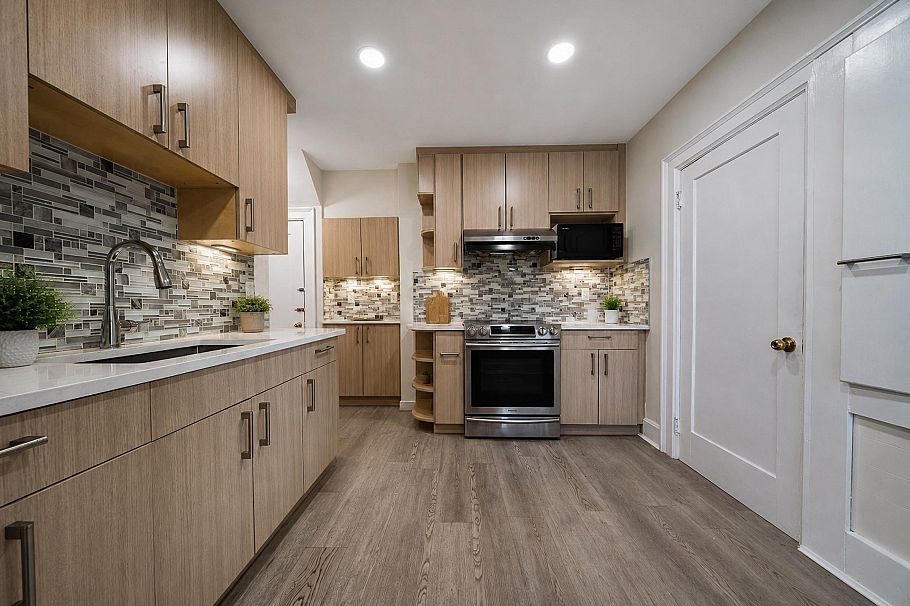 1225 W 26th Avenue Vancouver, BC - 8