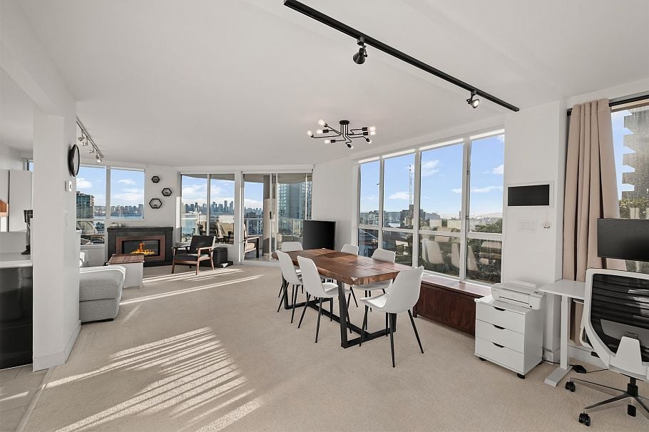 603 408 Lonsdale Avenue North Vancouver, BC - 22