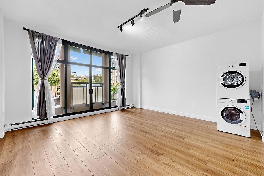 302 22 E Cordova Street Vancouver, BC - 16