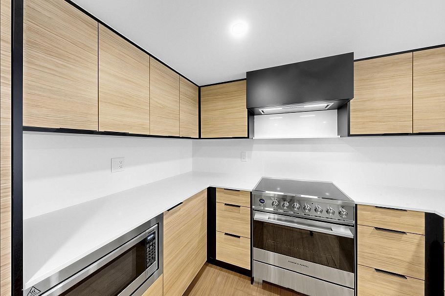 202 6485 Manitoba Street Vancouver, BC - 16