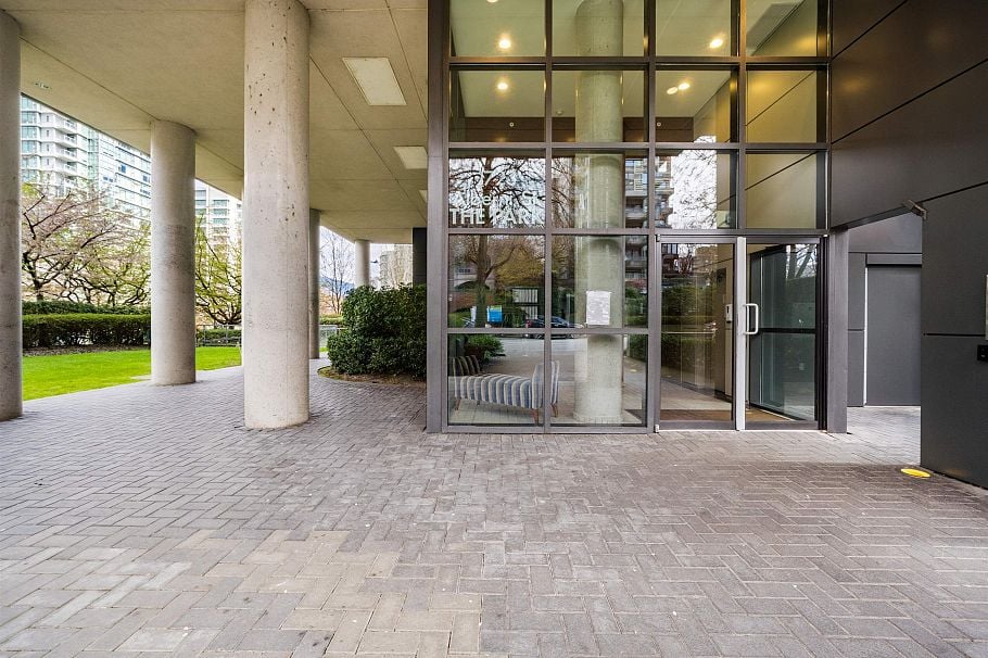 1003 1723 Alberni Street Vancouver, BC - 28