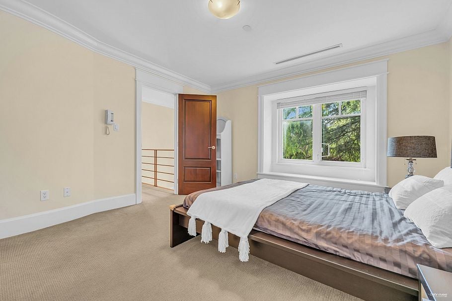 6562 Fremlin Street Vancouver, BC - 21