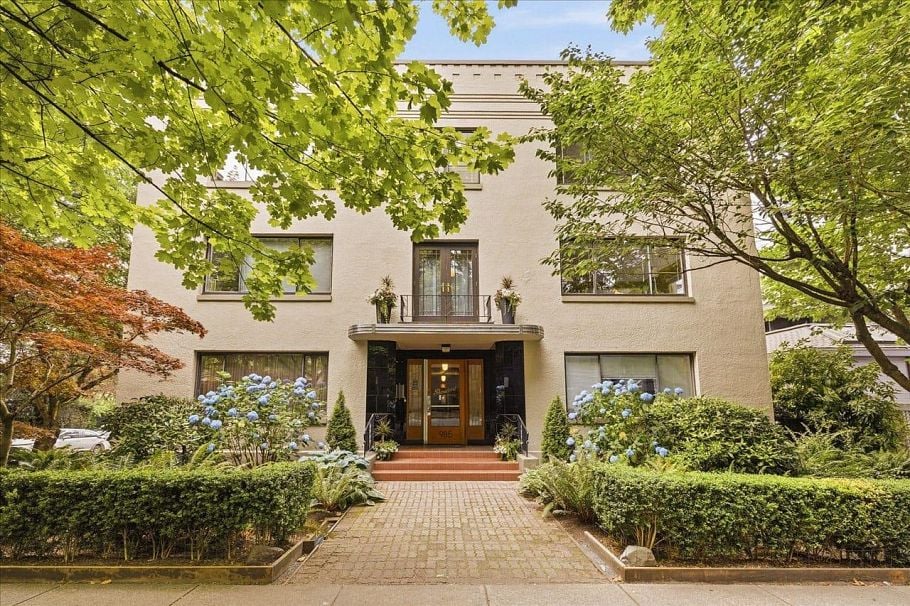 6 985 Jervis Street Vancouver, BC - 1