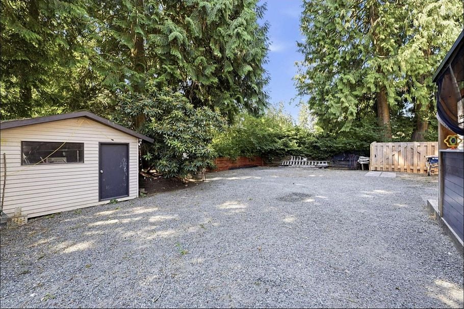 1707 Dempsey Road North Vancouver, BC - 10