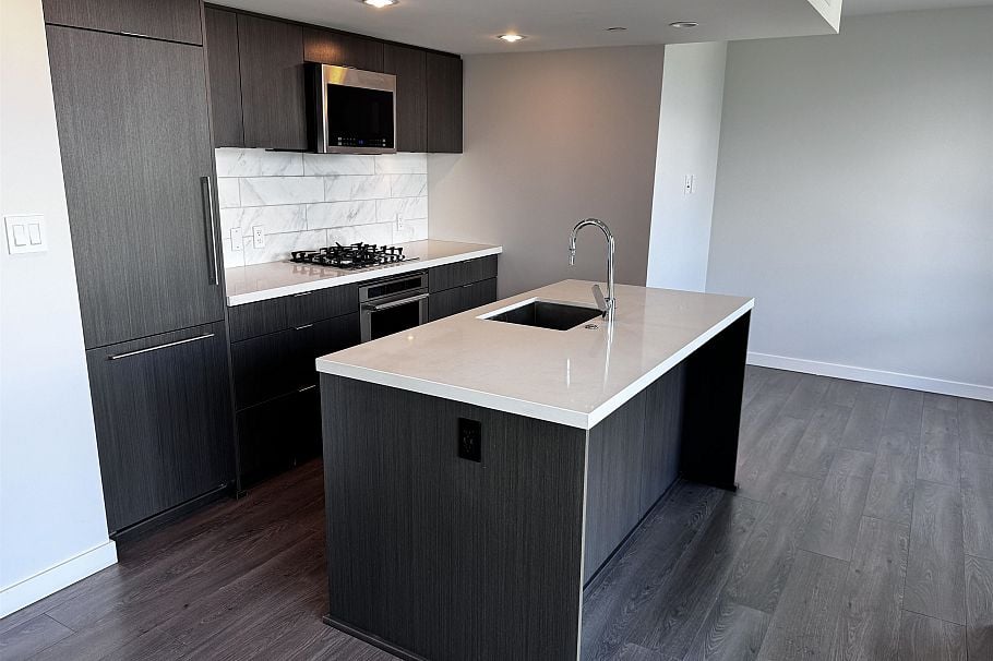 1904 8189 Cambie Street Vancouver, BC - 1