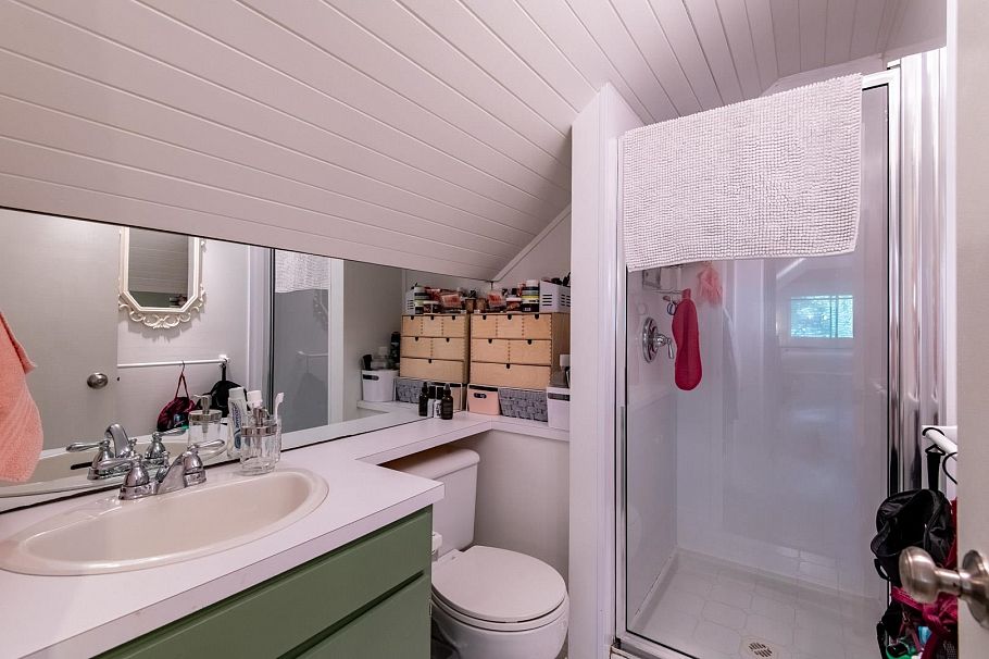3346 W 11th Avenue Vancouver, BC - 22