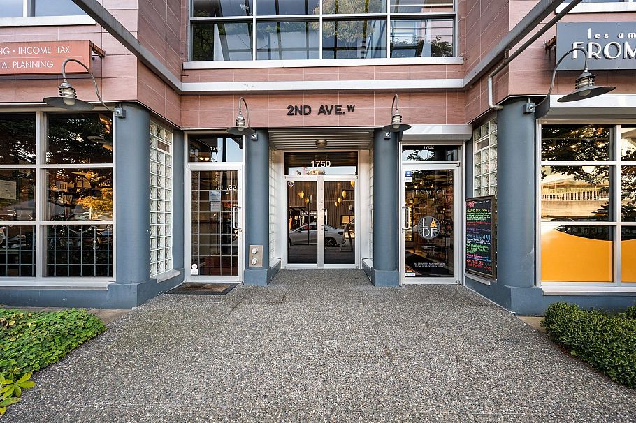 202 1750 W 2nd Avenue Vancouver, BC - 17