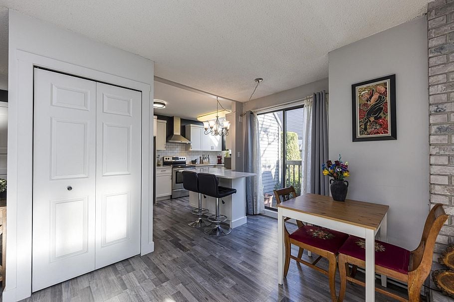 3132 Lonsdale Avenue North Vancouver, BC - 13