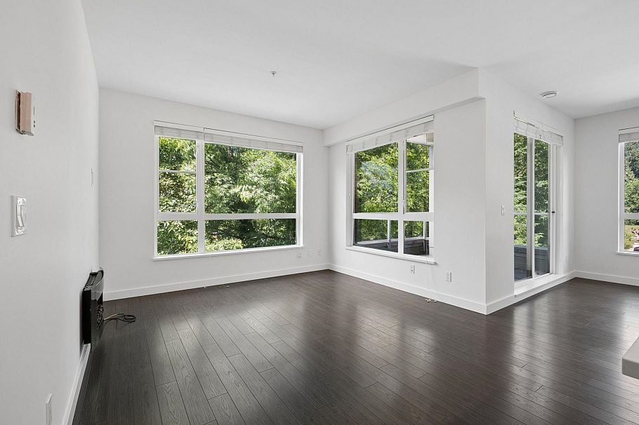 204 1621 Hamilton Avenue North Vancouver, BC - 11