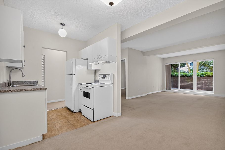 118 1655 Nelson Street Vancouver, BC - 23