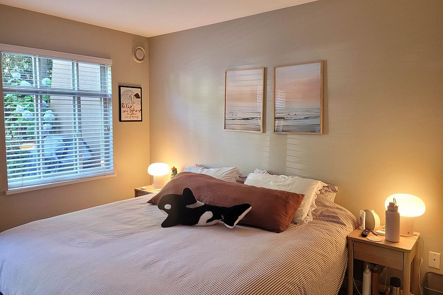 3068 W 4th Avenue Vancouver, BC - 12