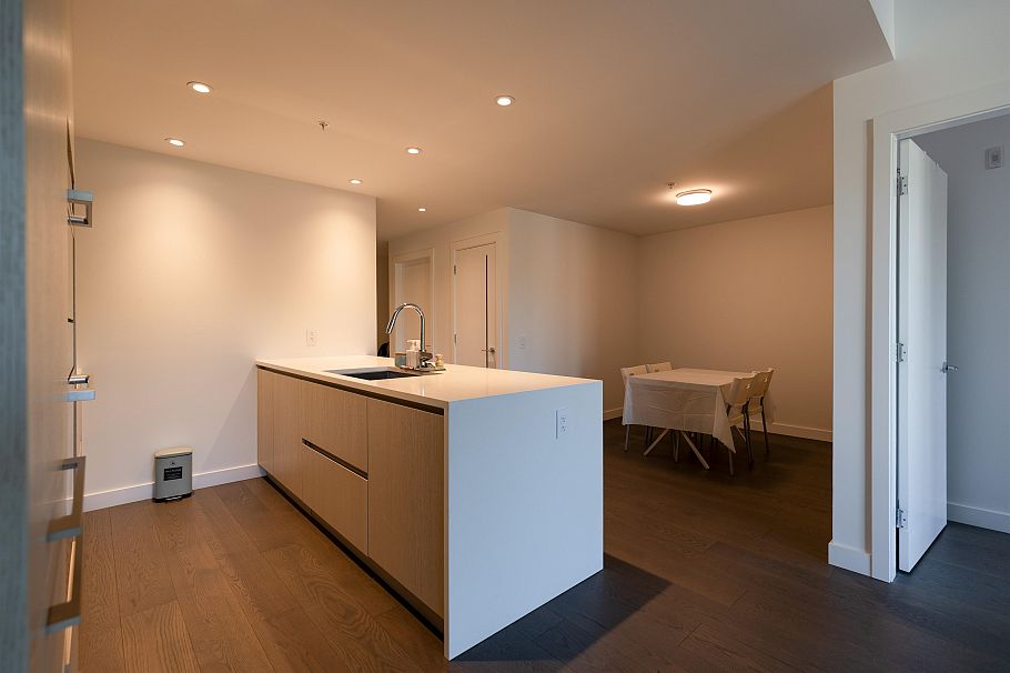 403 5168 Cambie Street Vancouver, BC - 13