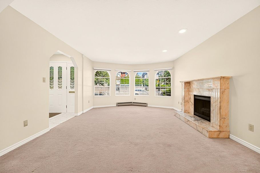 7275 Victoria Drive Vancouver, BC - 3