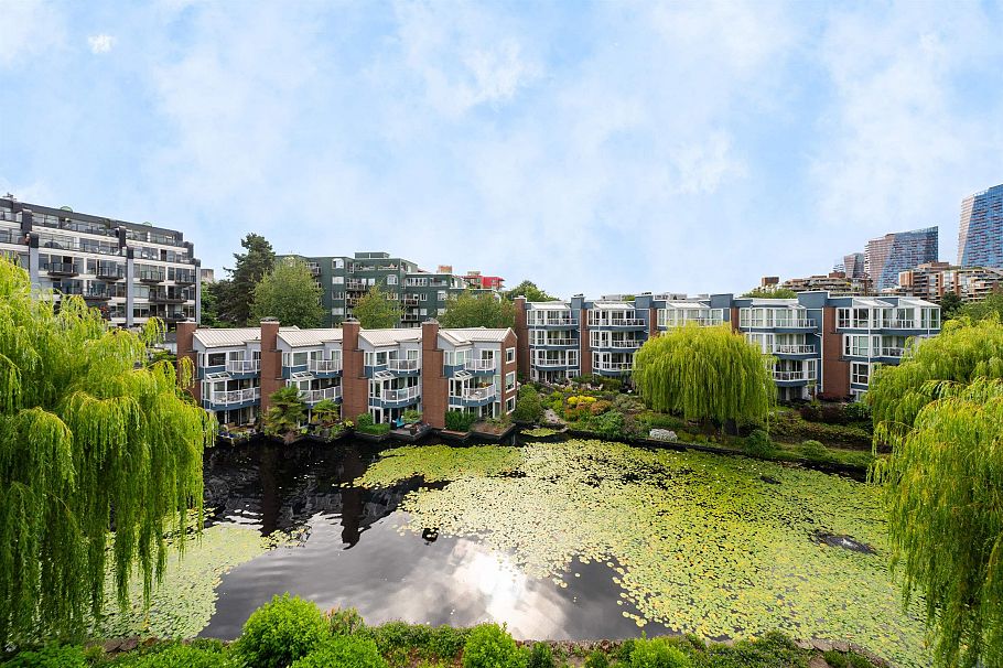 405 1502 Island Park Walk Vancouver, BC - 30