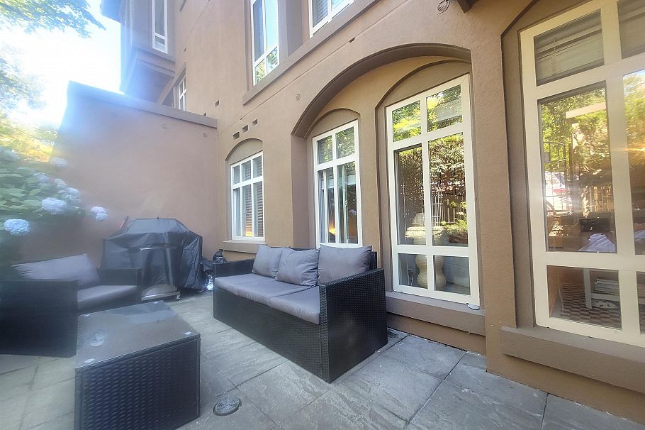 3068 W 4th Avenue Vancouver, BC - 19