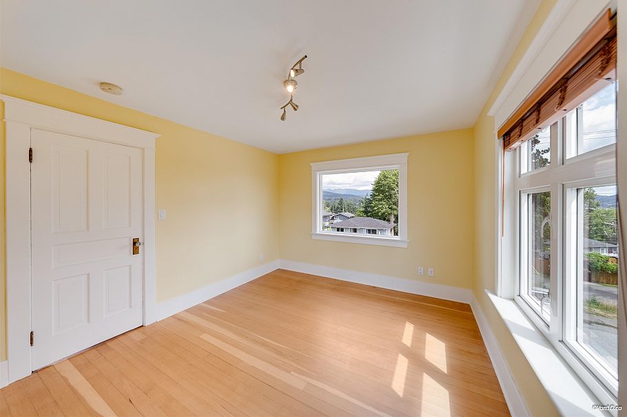 848 E 6th Street North Vancouver, BC - 37