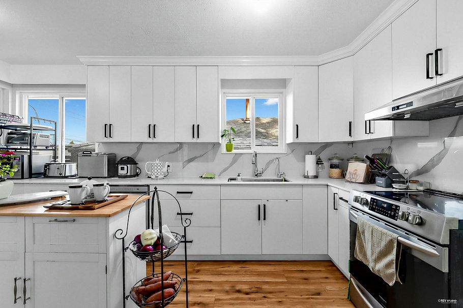 3091 Renfrew Street Vancouver, BC - 11