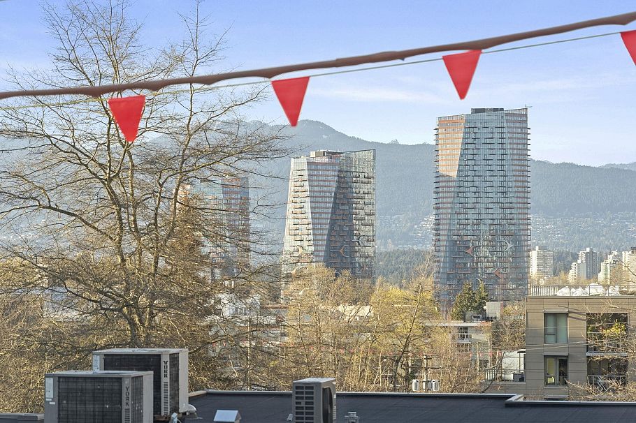 303 1633 W 8th Avenue Vancouver, BC - 24