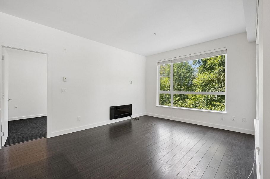 204 1621 Hamilton Avenue North Vancouver, BC - 10