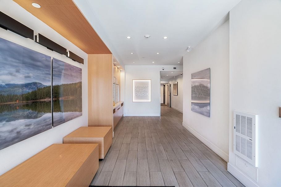 204 1621 Hamilton Avenue North Vancouver, BC - 26