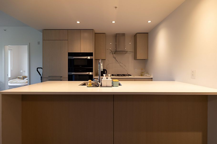 403 5168 Cambie Street Vancouver, BC - 10