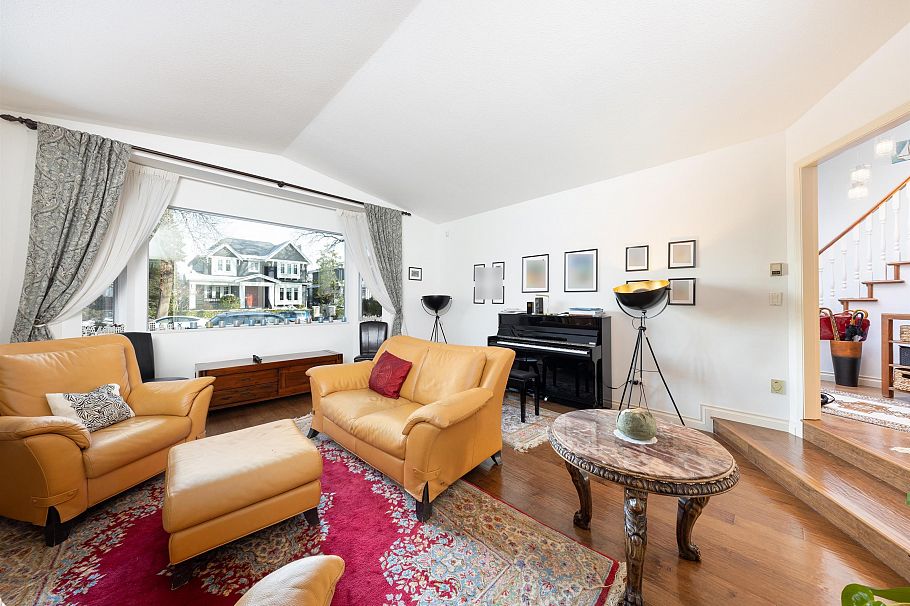 3982 W 29th Avenue Vancouver, BC - 5