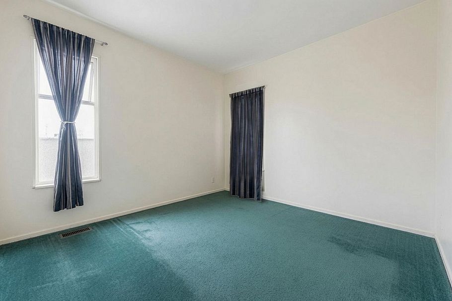 2354 E 33rd Avenue Vancouver, BC - 12