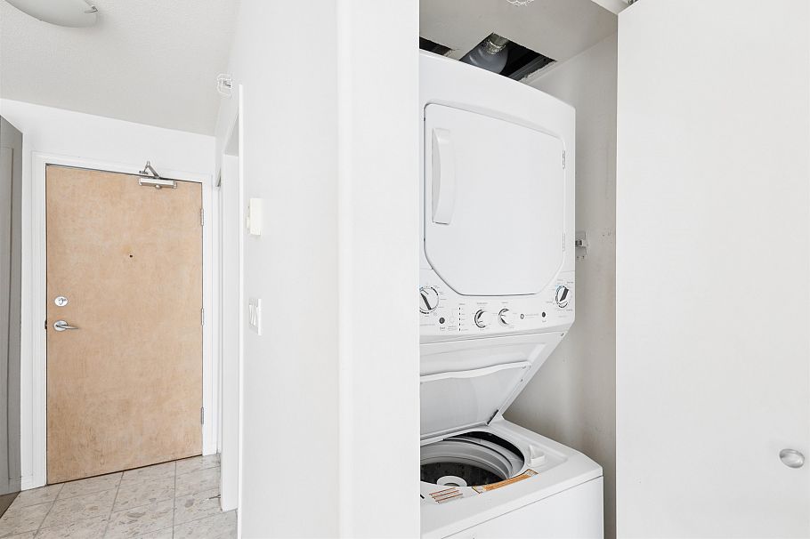903 1328 W Pender Street Vancouver, BC - 12