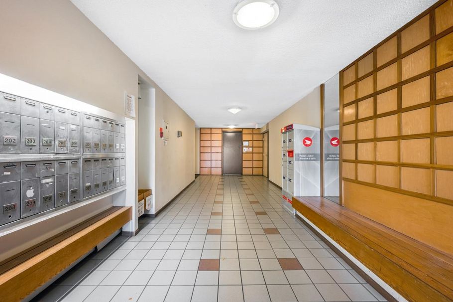 210 1420 8th Avenue Vancouver, BC - 23
