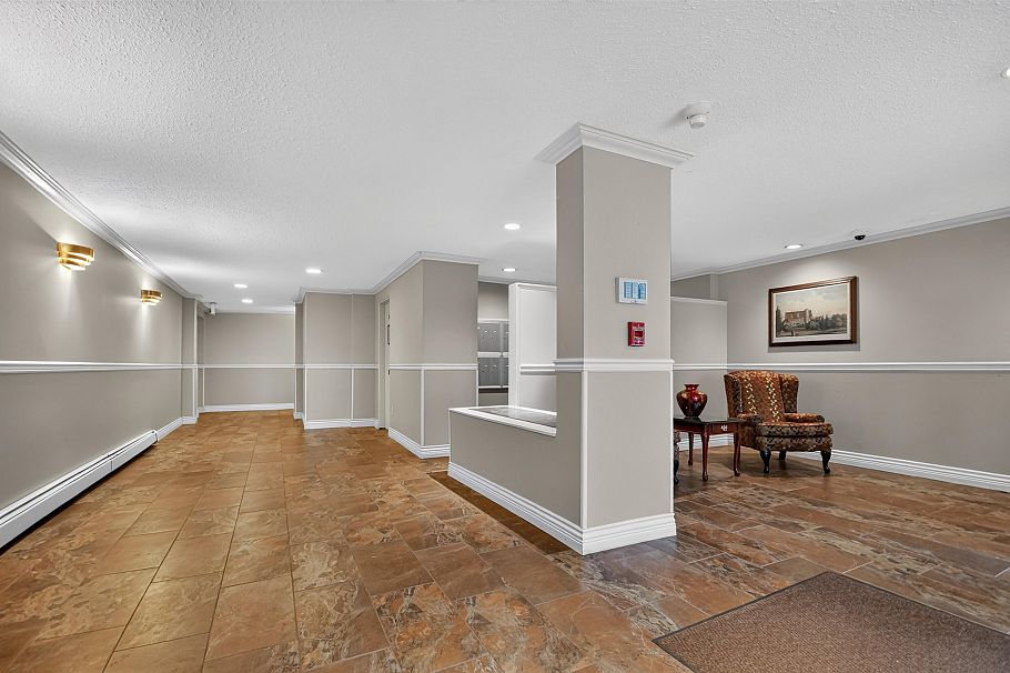 118 1655 Nelson Street Vancouver, BC - 2