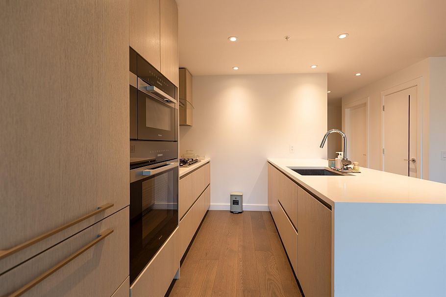 403 5168 Cambie Street Vancouver, BC - 14