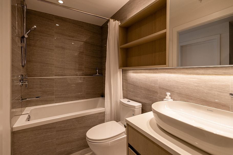 403 5168 Cambie Street Vancouver, BC - 3